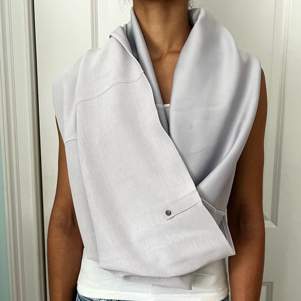 LuLu Lemon Infinity Scarf